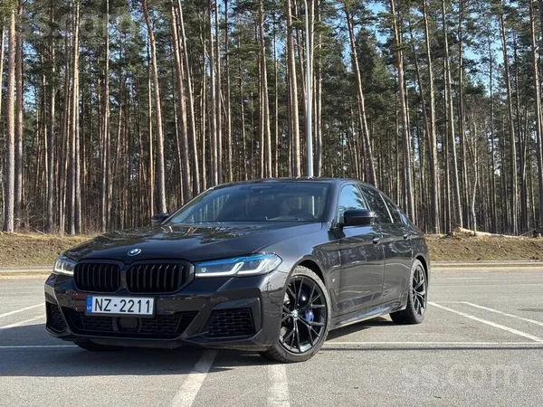 BMW BMW M550i xdrive, 4.4 benzīns 390kw/530zs V8(8 cil