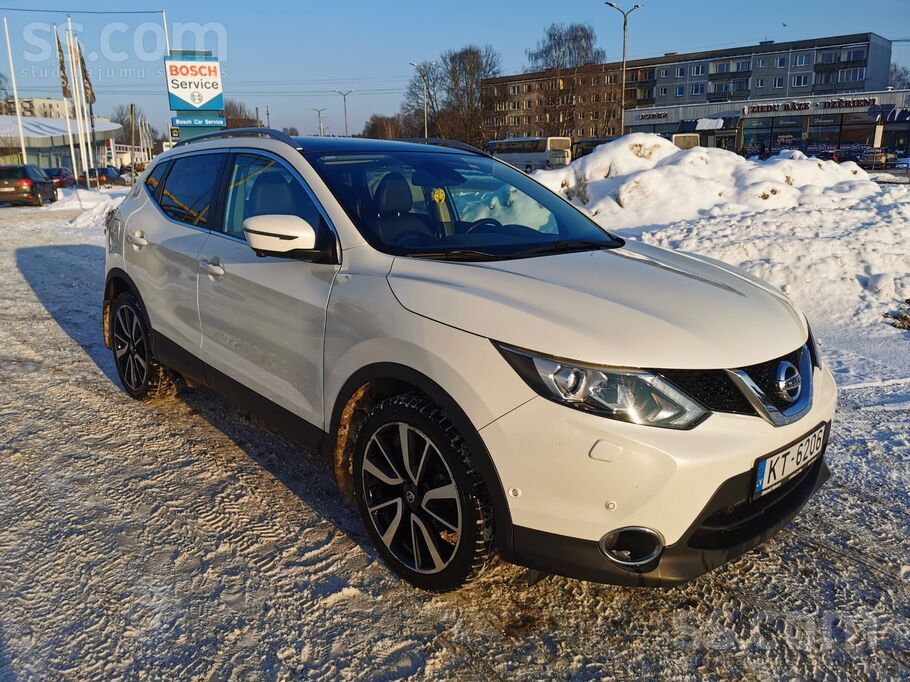 Pārdodu Nissan Qashqai, Tekna komplektācijā ar 1.2, 85kW benzīna dzinēju un