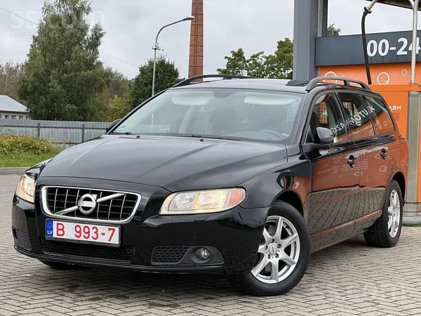 Volvo V70 - 1