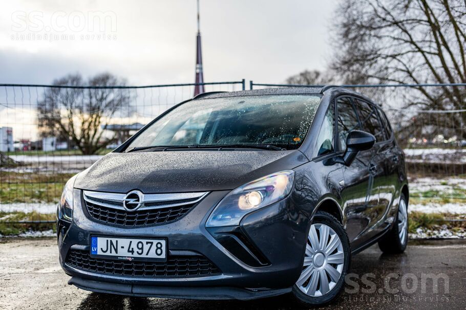 Opel Opel Zafira ar 7 sēdvietām 1.6 dīzeļdzinēju un man