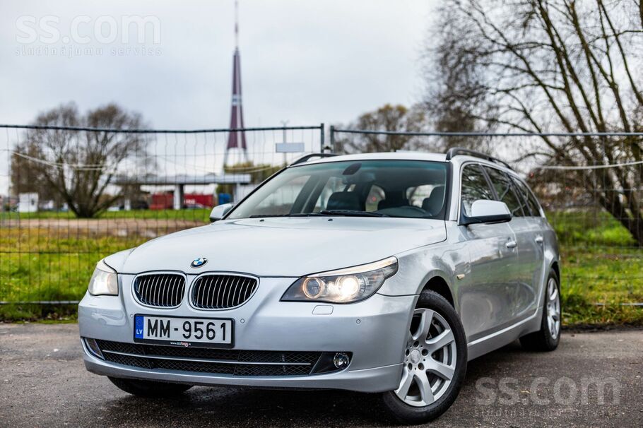 BMW BMW 525d ar 3.0 litru dīzeļdzinēju un automātisko 