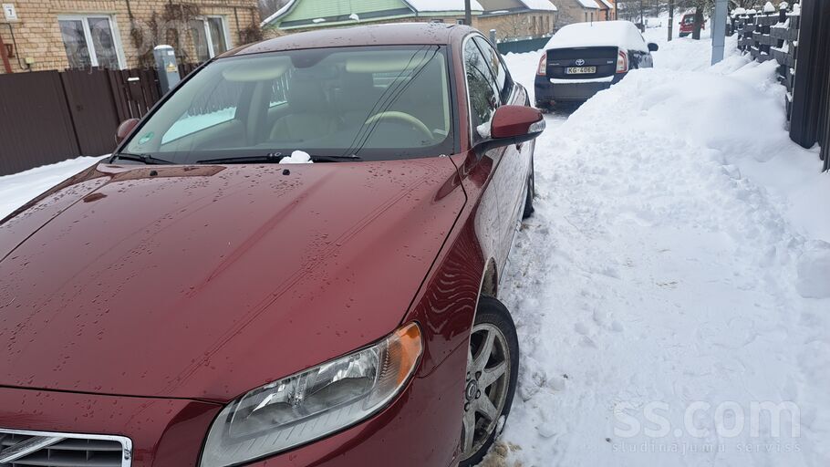 Volvo Volvo v70 Ekanomisku auto vizuāli laba stāvoklī in