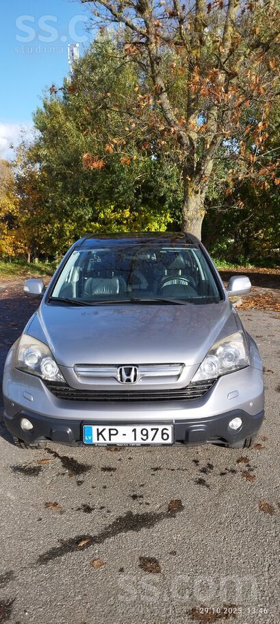 Pārdodu 2008. gada Honda Crv. Originals nobraukums:294985. Labā stāvoklī. Te
