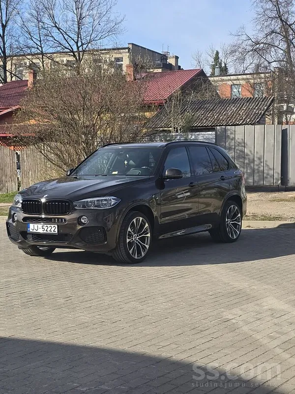 BMW BMW X5 Xdrive30D M-Pack 3.0l dīzelis. 190Kw
