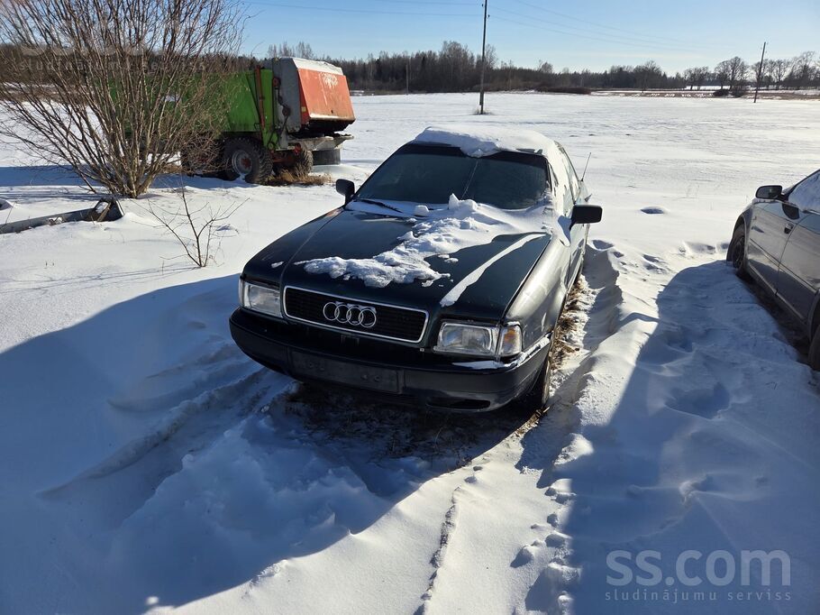 Pārdodu Audi 80 B4 bez dokumentiem. Auto paredzēts krūmu gonkam, treniņiem v