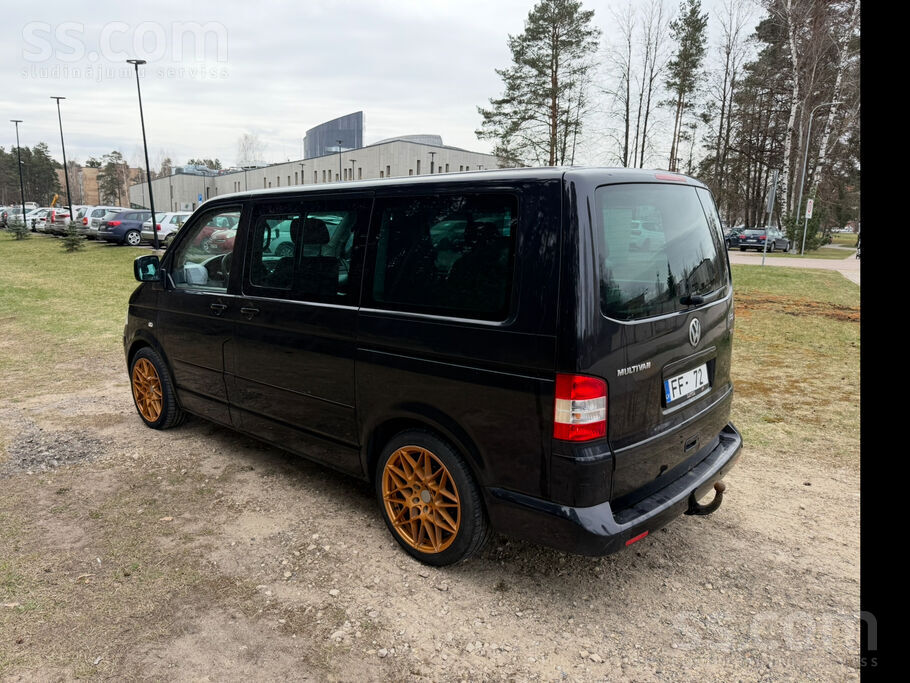 Volkswagen Pārdod VW Multivan. Labā stāvoklī. Pirms 3gadiem d