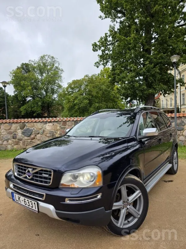 Volvo XC 90 - 1