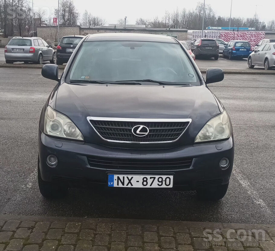 Lexus Продаю Лексус, звоните.