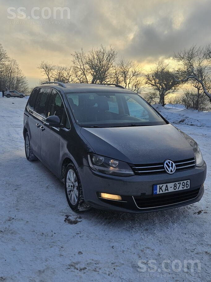 Pārdod Volkswagen Sharan, 2011. g. – ietilpīgs, uzticams ģimenes auto. 
Pie
