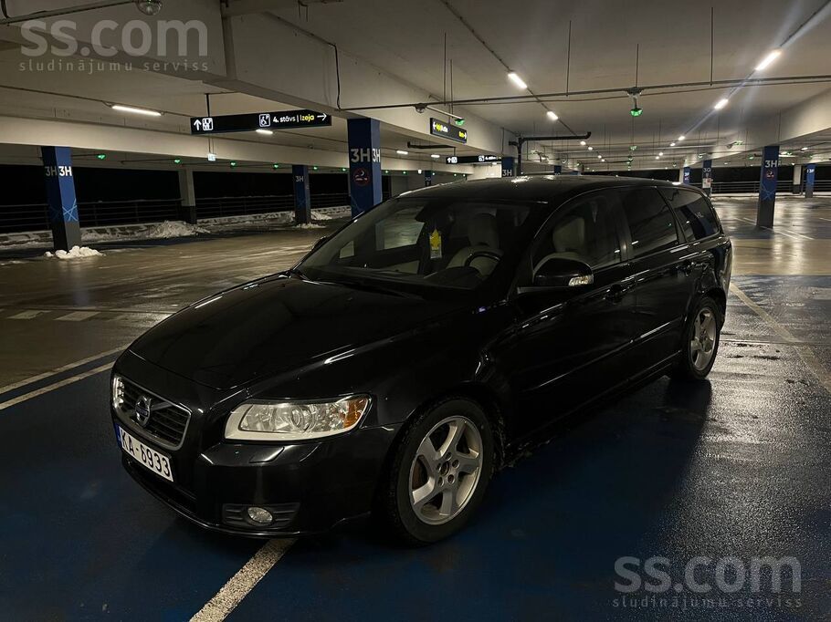 Volvo Volvo V50 2012. gada 1.6 dīzelis 84kw ar manuālo k