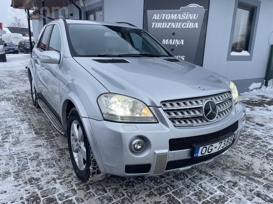2007 Mercedes Benz ML 420 4Matic 4.0 Dīzeļdegviela 225kw/306zs ar Automātisk