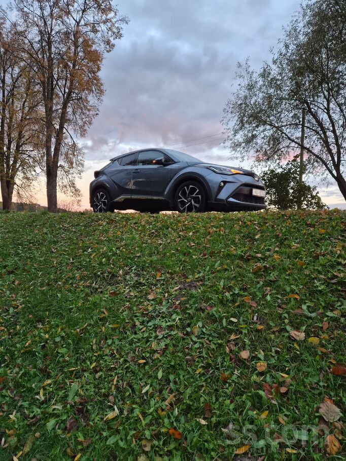 Продается C-Hr 2020 года, куплен в Wess в конце 2024 года с пробегом 34 000