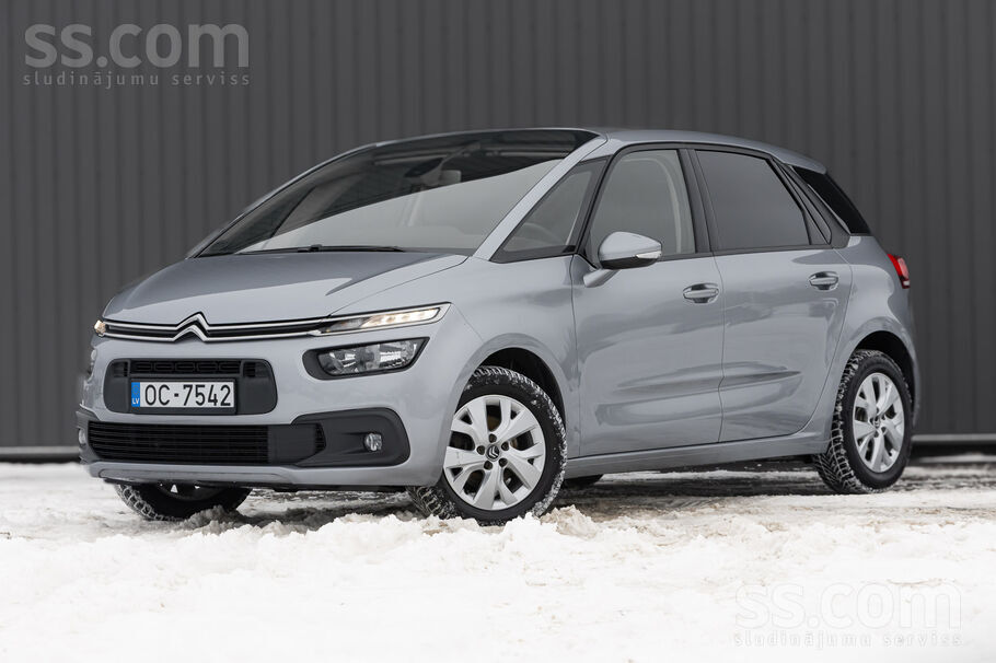 Citroen C4 Picasso ar 1.6 litru dīzeļdzinēju un manuālo ātrumkārbu. Komforta