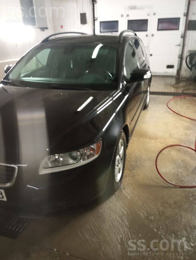 Volvo Продается Volvo V50 1.6 дизель, новый технический 