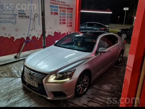 Lexus Продаю или меняю Lexus LS 460 2013 года 4x4 полный