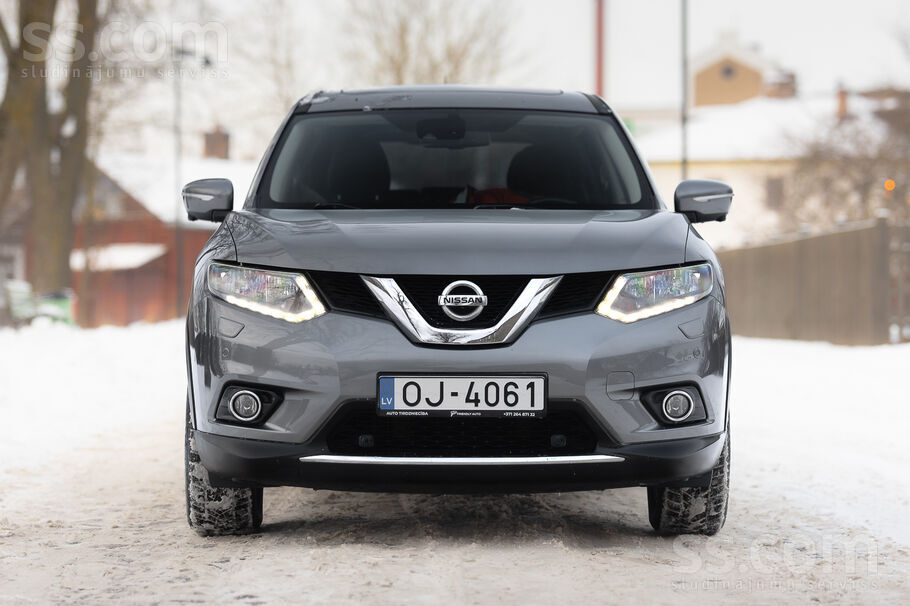 Nissan Nissan X-Trail 1.6D 96kw mehanika 7 vietas no Vāci