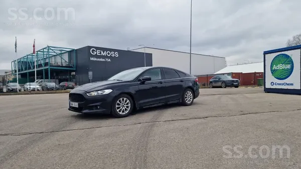 Ford Ford Mondeo. Надежный экономичный автомобиль в хор