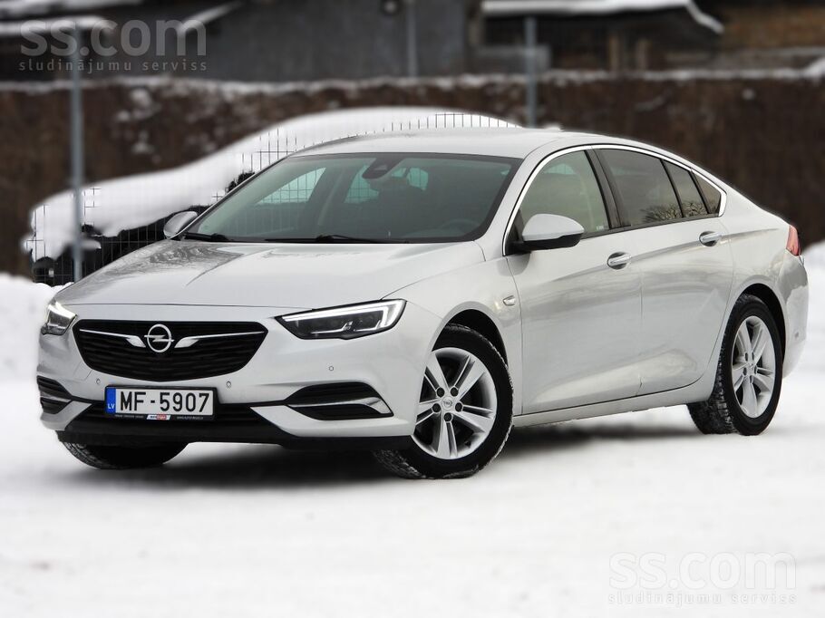 Opel Opel Insignia  ar 2.0 litru dīzeļdzinēju un manuāl