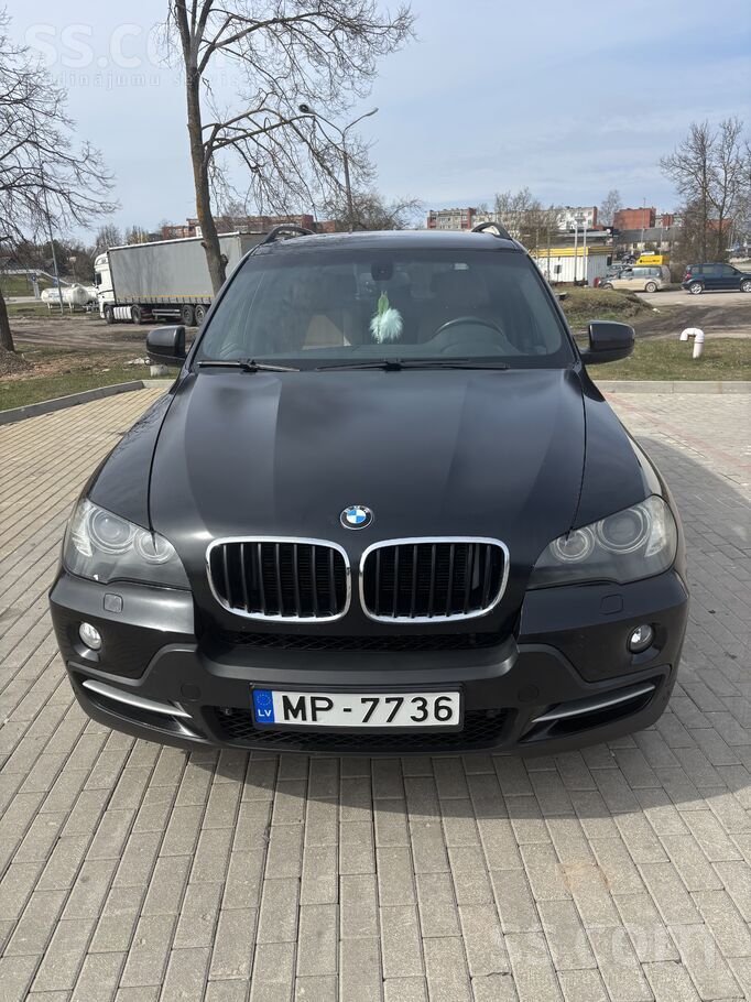 BMW Pārdod bmw E70, 2008.gada ar 3.litru173kW M57 moto