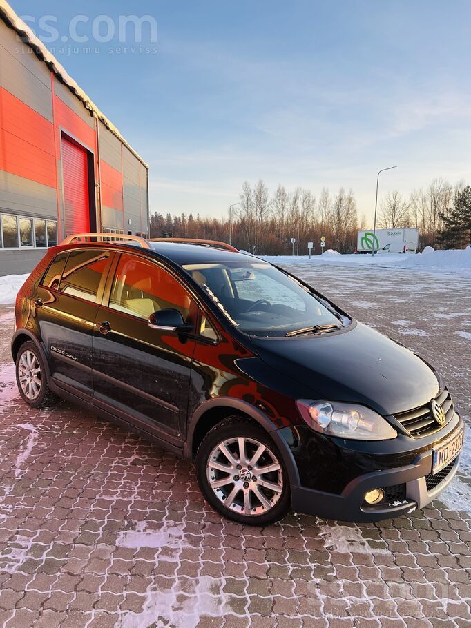 Volkswagen Pārdodu Volkswagen Golf Plus Cross ar automātisko 