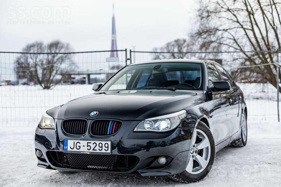 BMW BMW 525d ar 2.5 litru dīzeļdzinēju un automātisko 