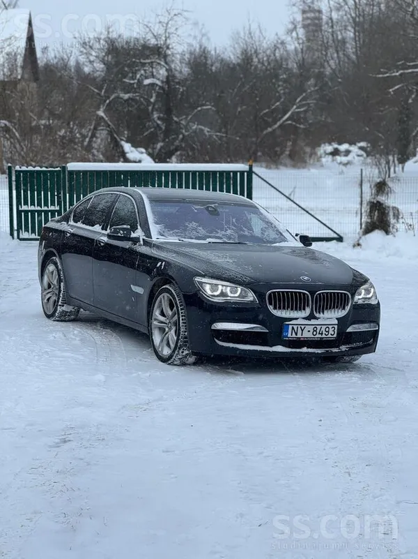 BMW Pārdodu BMW 750d xDrive (F01 Lci) – 2013. gads