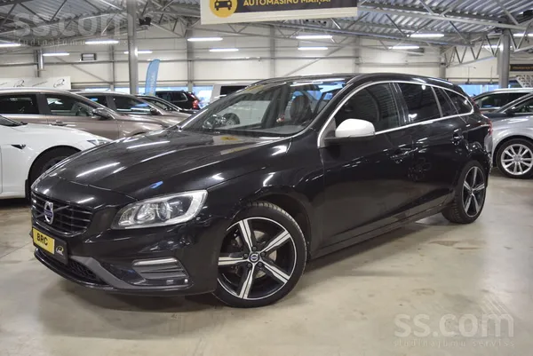 Volvo Volvo V60 R-Design. 2017. gada. 2.0l dīzelis, 140 