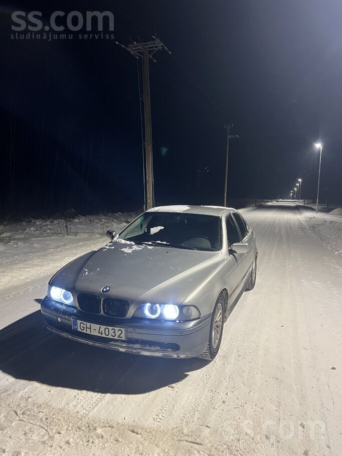 BMW Pārdodu BMW 530 ar manuālo ātrumkārbu un svaigu te