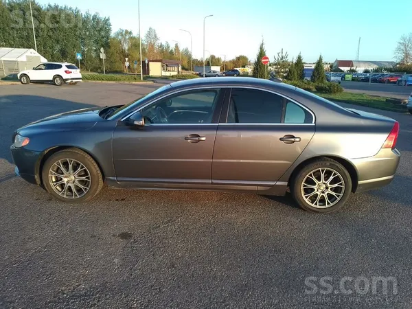 Volvo Volvo s80 2.4 D5 136 кВт ремень Грм помпа 12000 на