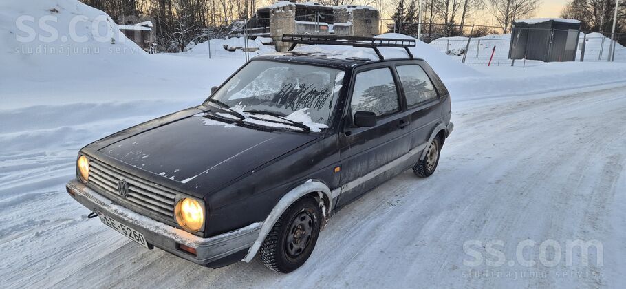 Pārdošanā labs golfiņš.
Rūc, brauc bremzē. Virsbūve labā stāvoklī.