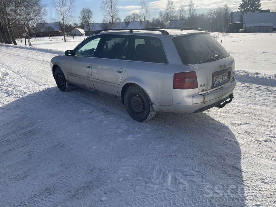 Audi Pārdod Audi A6 universāli.