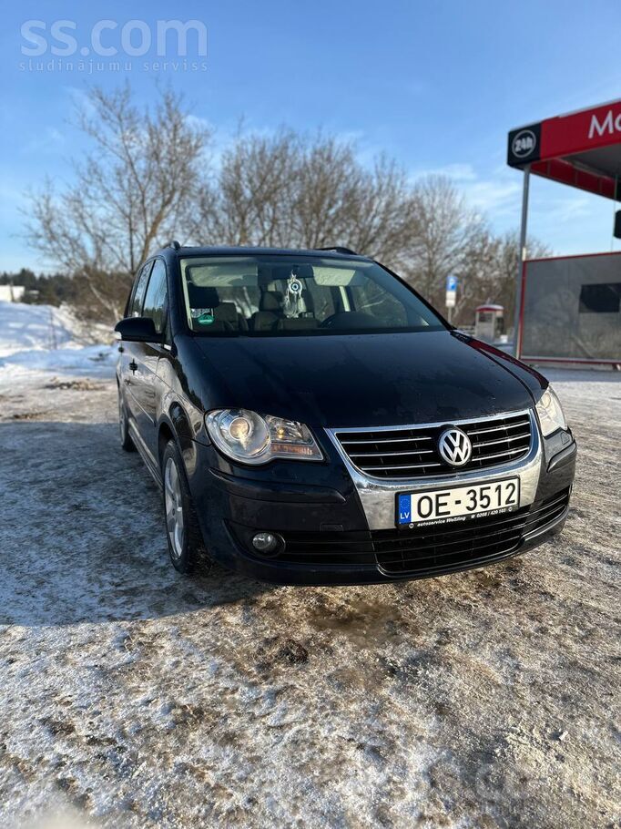 Volkswagen Pārdodu uzticamu un ietilpīgu Volkswagen Touran ar