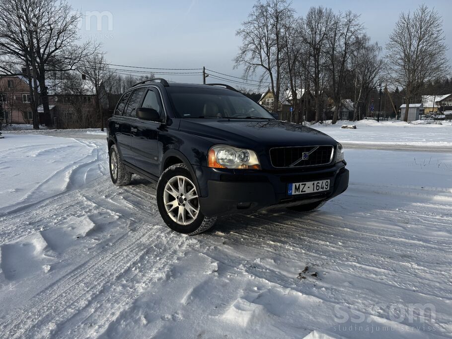 Volvo Pārdod Volvo Xc90 ar veco, labo 120kW D5 dzinēju.