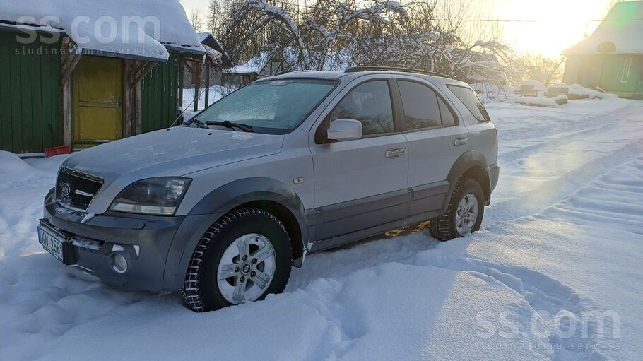 KIA Pārdod Kia Sorento. Auto labā stāvoklī. Tiko iziet