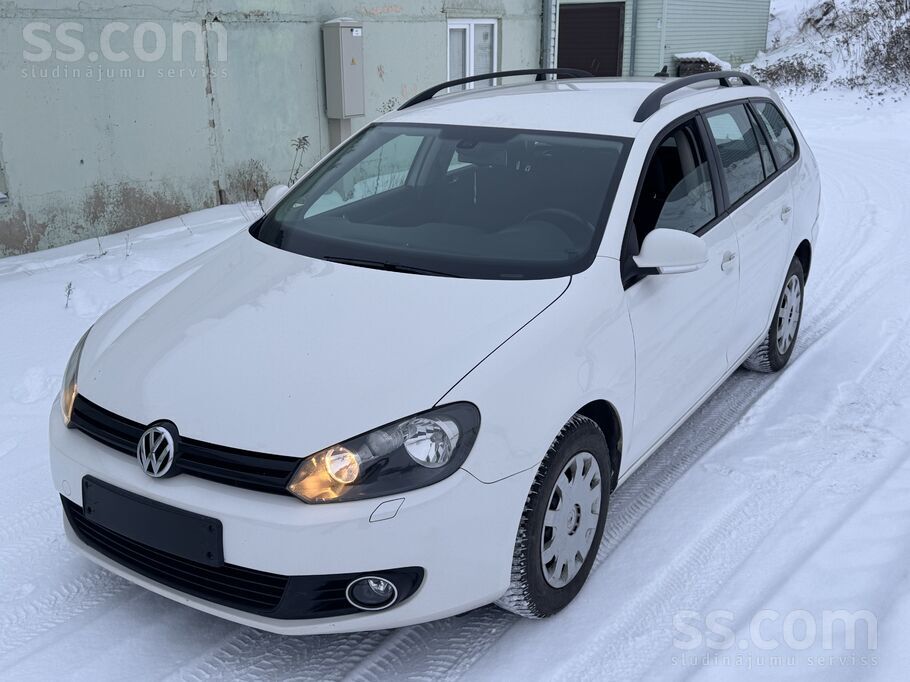 Auto tikko no Dānijas. Ļoti labā stāvoklī. Tikko veiktas dzīnēja un piekares