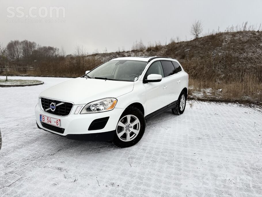Volvo Xc60 120 kW motors ar 5 cilindriem un vienu turbīnu .Tikko atdzīts Lat
