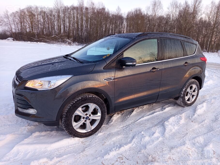 Ford Pārdodu Ford Kugu ar 1.5L benzīna Ecoboost turbo m