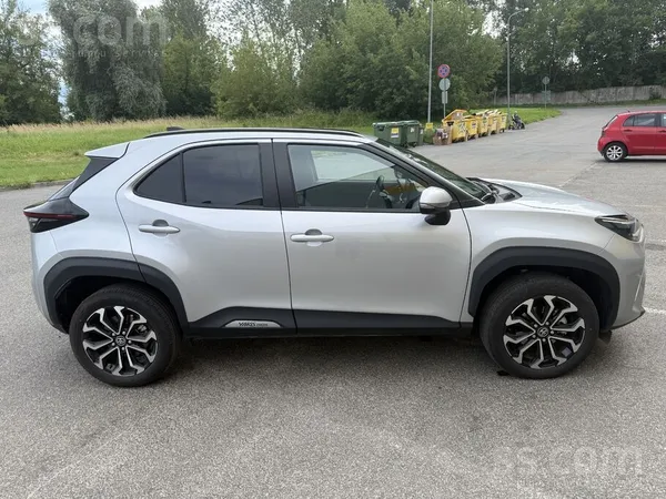 Toyota Pārdod praktiski jaunu Toyota Yaris Cross, 1.5 Hyb