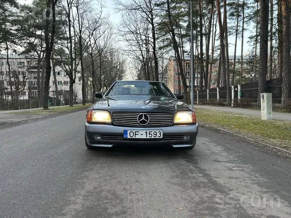 Mercedes Автомобиль не эксплуатировался в Латвии. Огромный 
