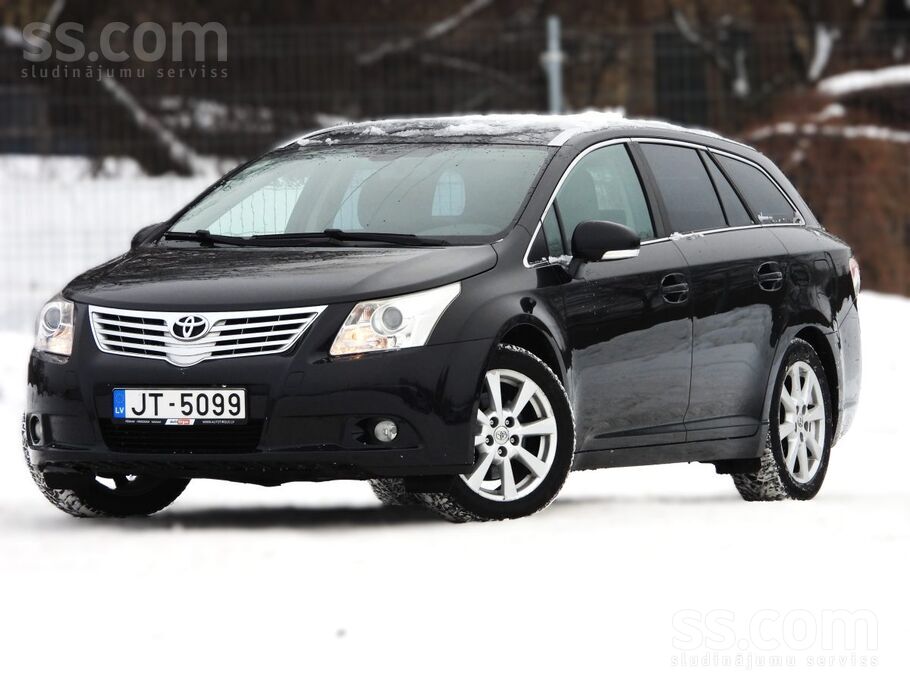 Toyota Toyota Avensis ar 2.2 litru dīzeļdzinēju un manuāl