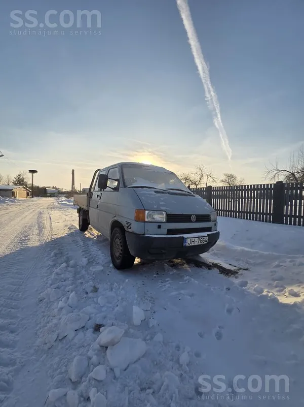 Volkswagen Pārdodu darba aparātu. Nesen skate beigusies, bet 
