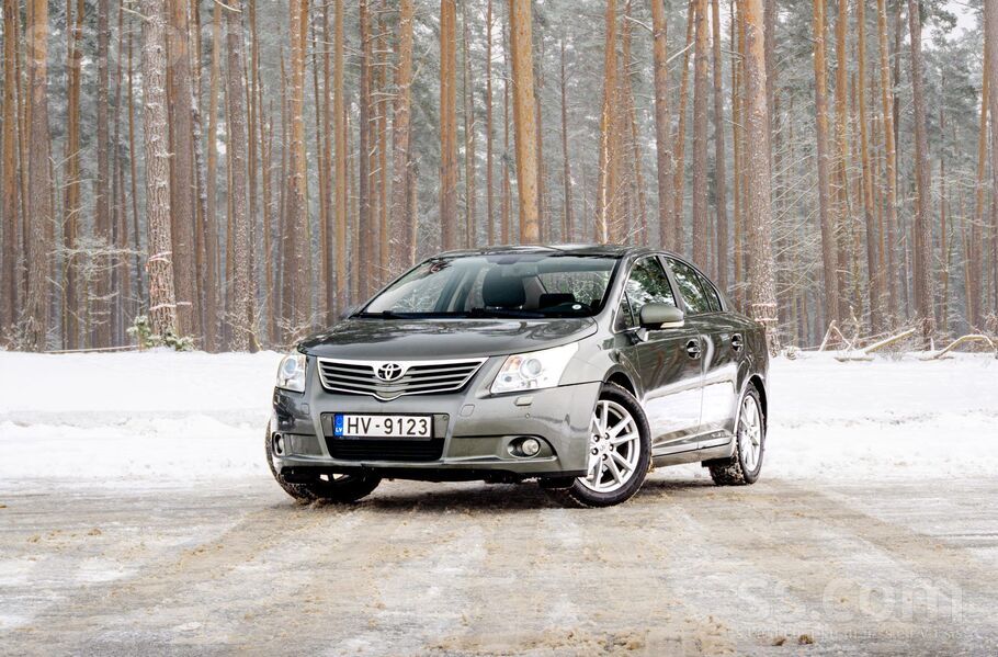 Toyota Avensis 2.0l benzīns. 112kKw. 
Tehniskā apskate derīga līdz 07.2026