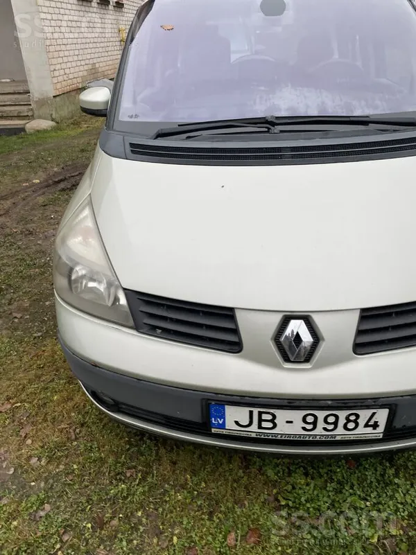 Auto braucama kartiba , ietilpigs salons , parejais zvanot , ir savi sikumi