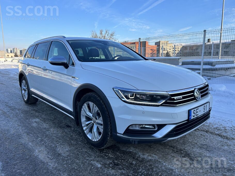 Pārdod ekonomisku un ietilpīgu auto Volkswagen Passat Alltrack 2.0Tdi 4 Moti