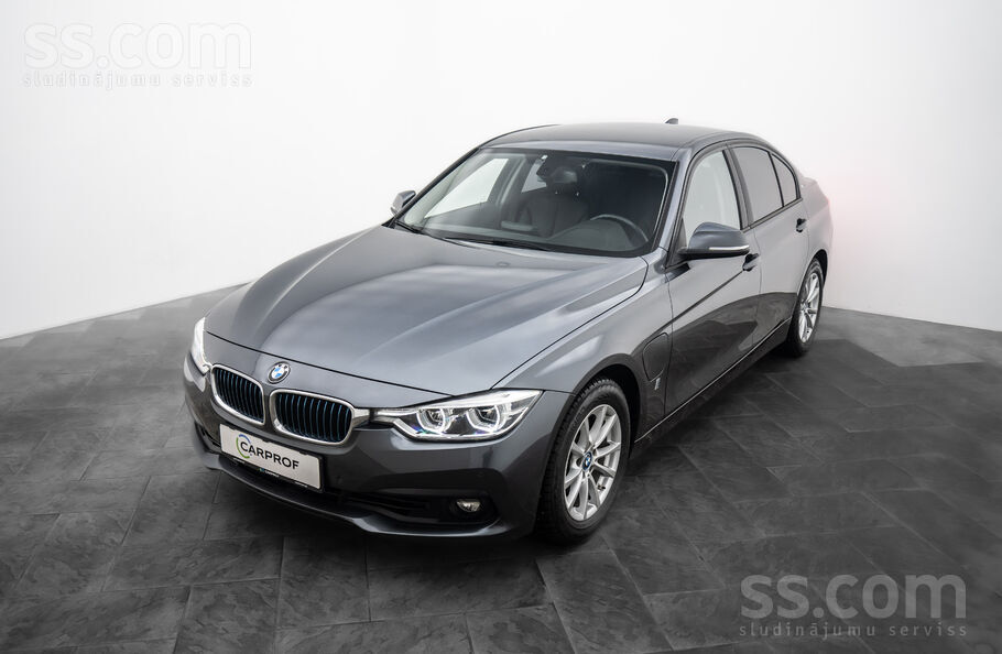 BMW BMW 330 e Advantage. 