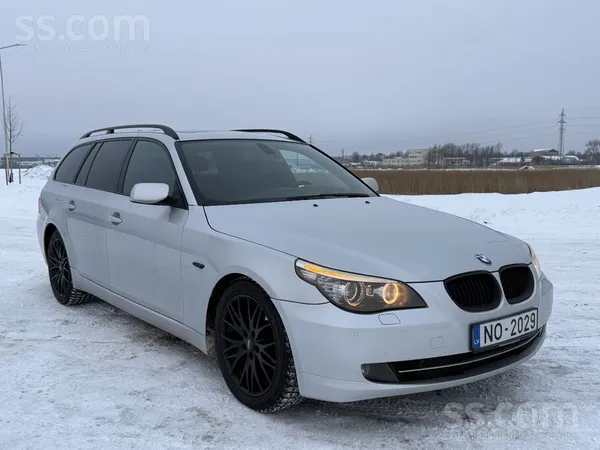 2009 BMW 520d, 130kw, Manuāls - Edition Pakotne

Auto ir ļoti labā tehnisk