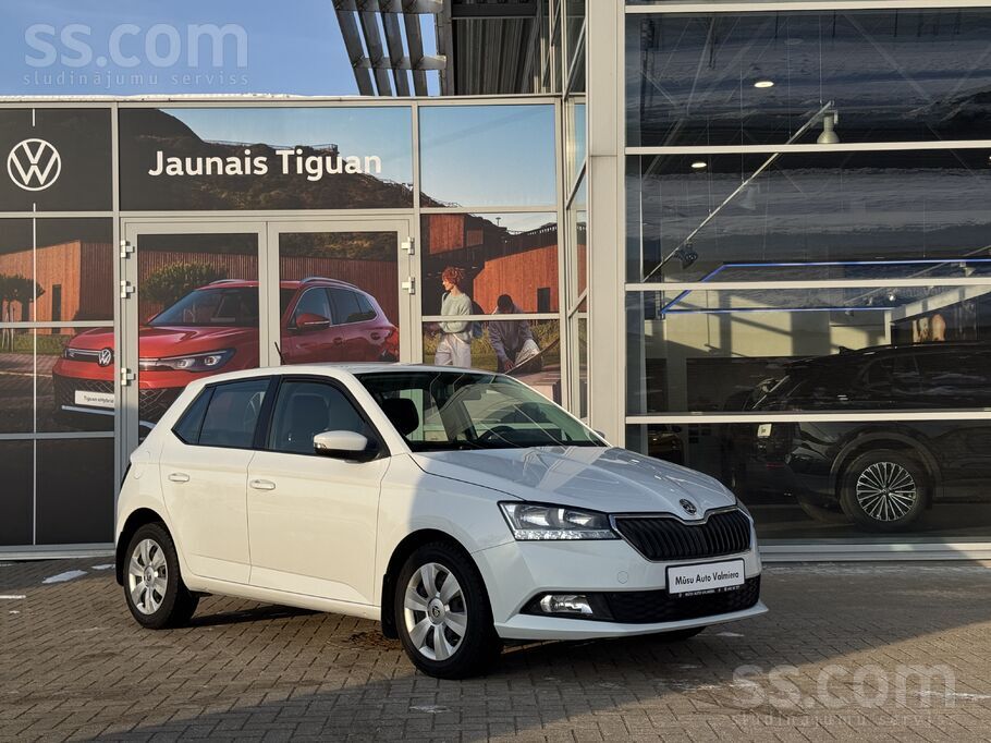 Škoda Fabia 1.0 Tsi, mehāniskā ātrumkārba.
Automašīnai garantija 6 mēneš