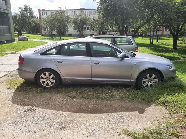 Audi Audi A6 ar gāzes iekārtu. Motors, kārba viss kārtī