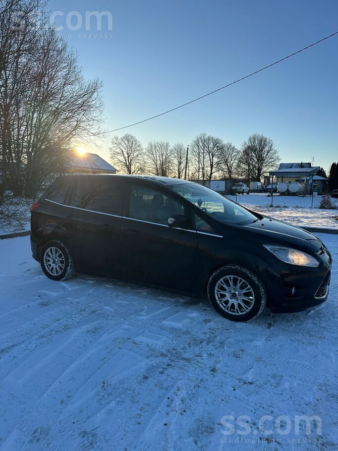 Ford Pārdodu 2014. gada Ford C-Max, labā tehniskā un vi