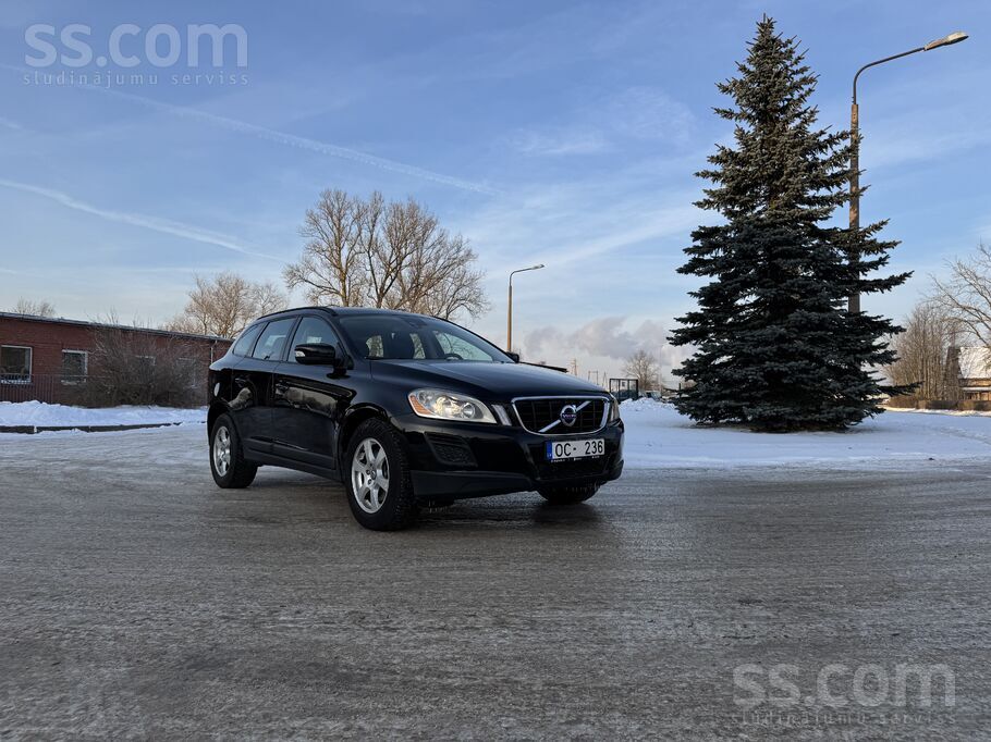 Volvo Volvo Xc60 2.4D 120Kw 4X4 Auto no Vācijas . Ar maz
